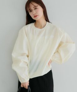 coca ナイロンプルオーバー