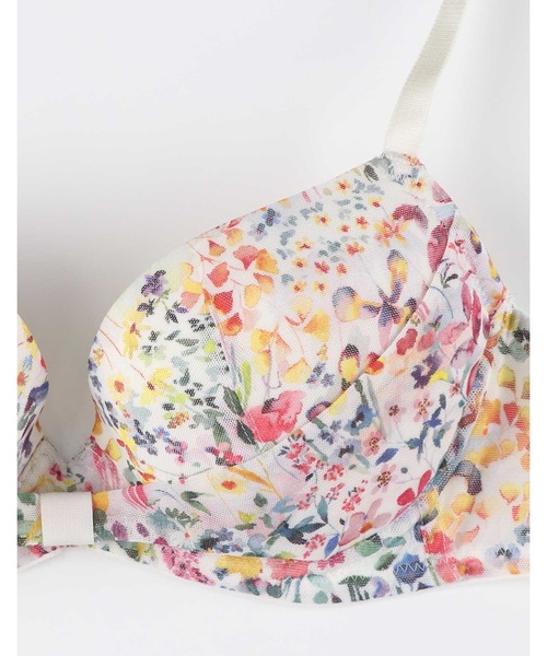 une nana cool ブラジャー MADE WITH LIBERTY FABRIC リボンブラ 胸もとフィットながもち〜動いても、キレイはつづく〜 - 画像 (8)