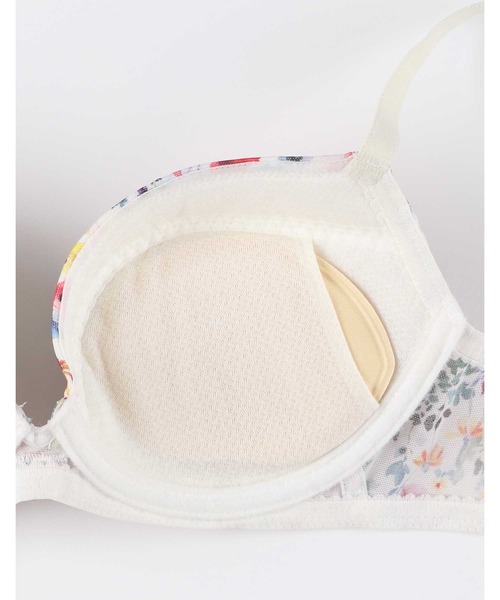 une nana cool ブラジャー MADE WITH LIBERTY FABRIC リボンブラ 胸もとフィットながもち〜動いても、キレイはつづく〜 - 画像 (9)