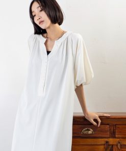 MILLION CARATS ワンピース 着映えとリラックスを両立！ふんわり袖×落ち感で魅せる、大人の抜け感ワンピース