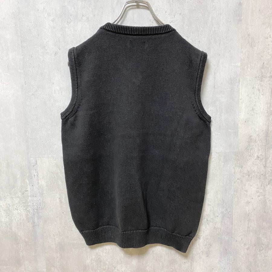 古着 used CHAPS チャップス ワンポイント刺繍ニットベスト Vネック 黒 ブラック シンプル ノームコア